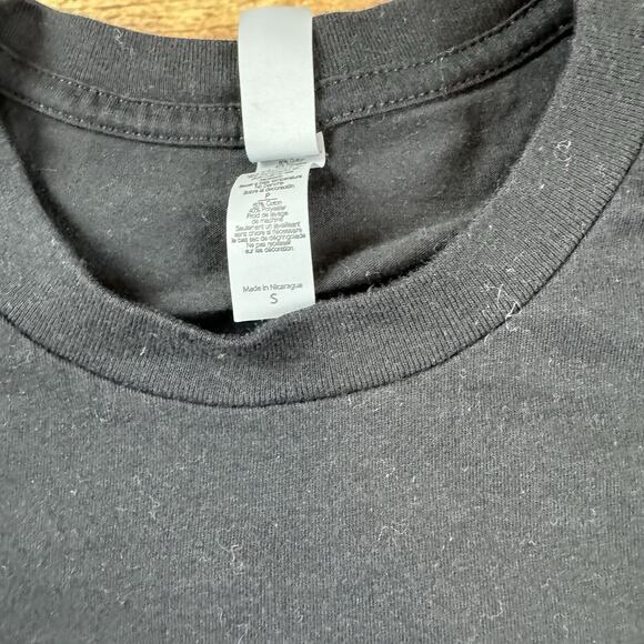 Breast Cancer Awareness Unisex Black T-Shirt With “No One Fights Alone” Small - Picture 3 of 5